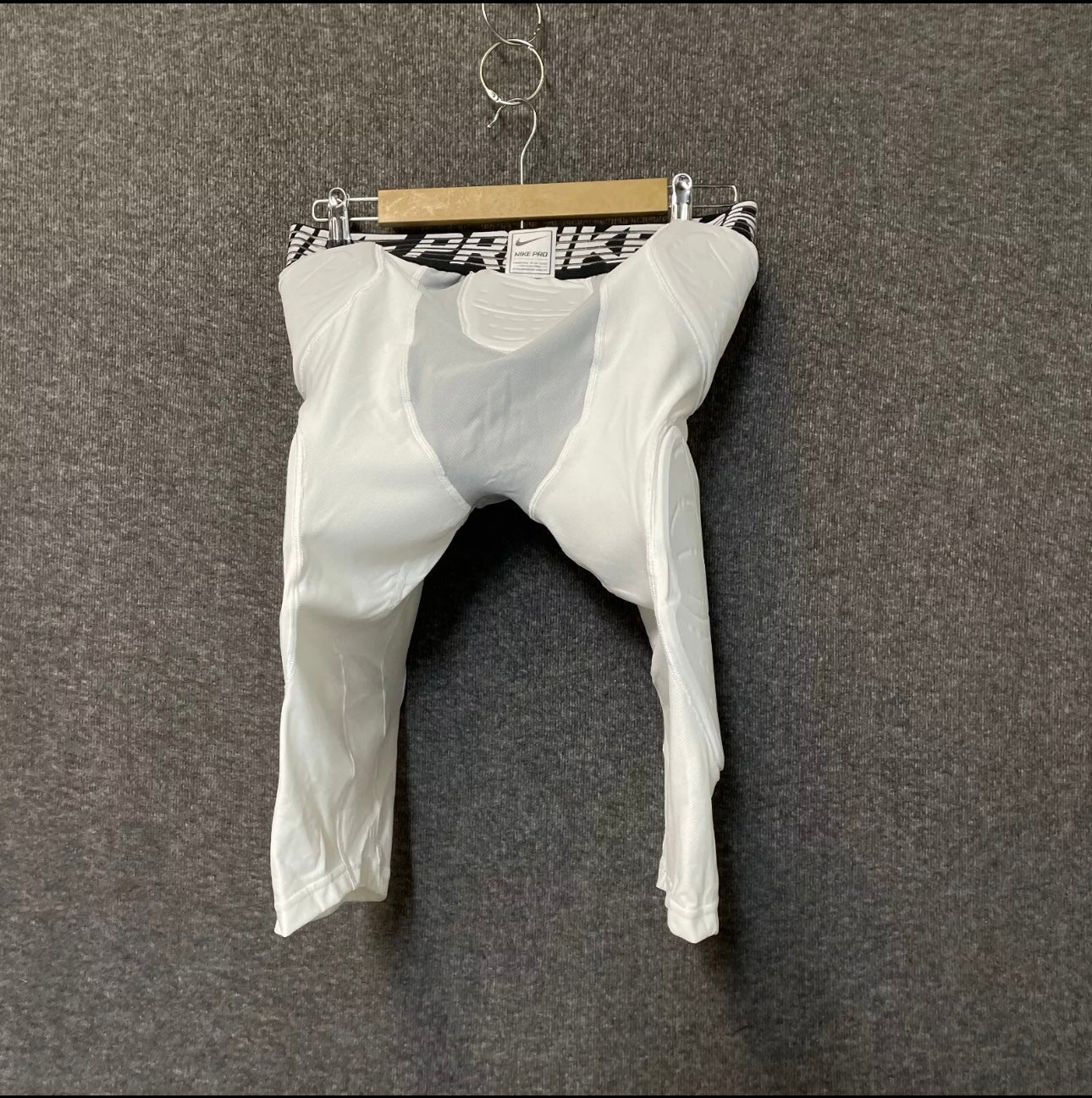 Nike NBA Basketball Player Hyperstrong Padded Training Short XLT 881966-100 NWT