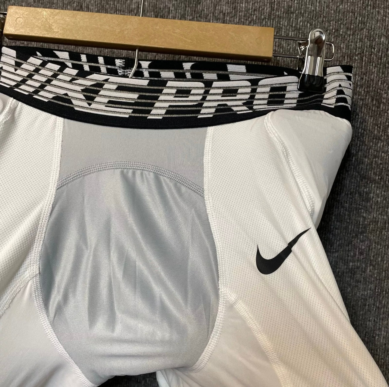 Nike NBA Basketball Player Hyperstrong Padded Training Short XLT 881966-100 NWT