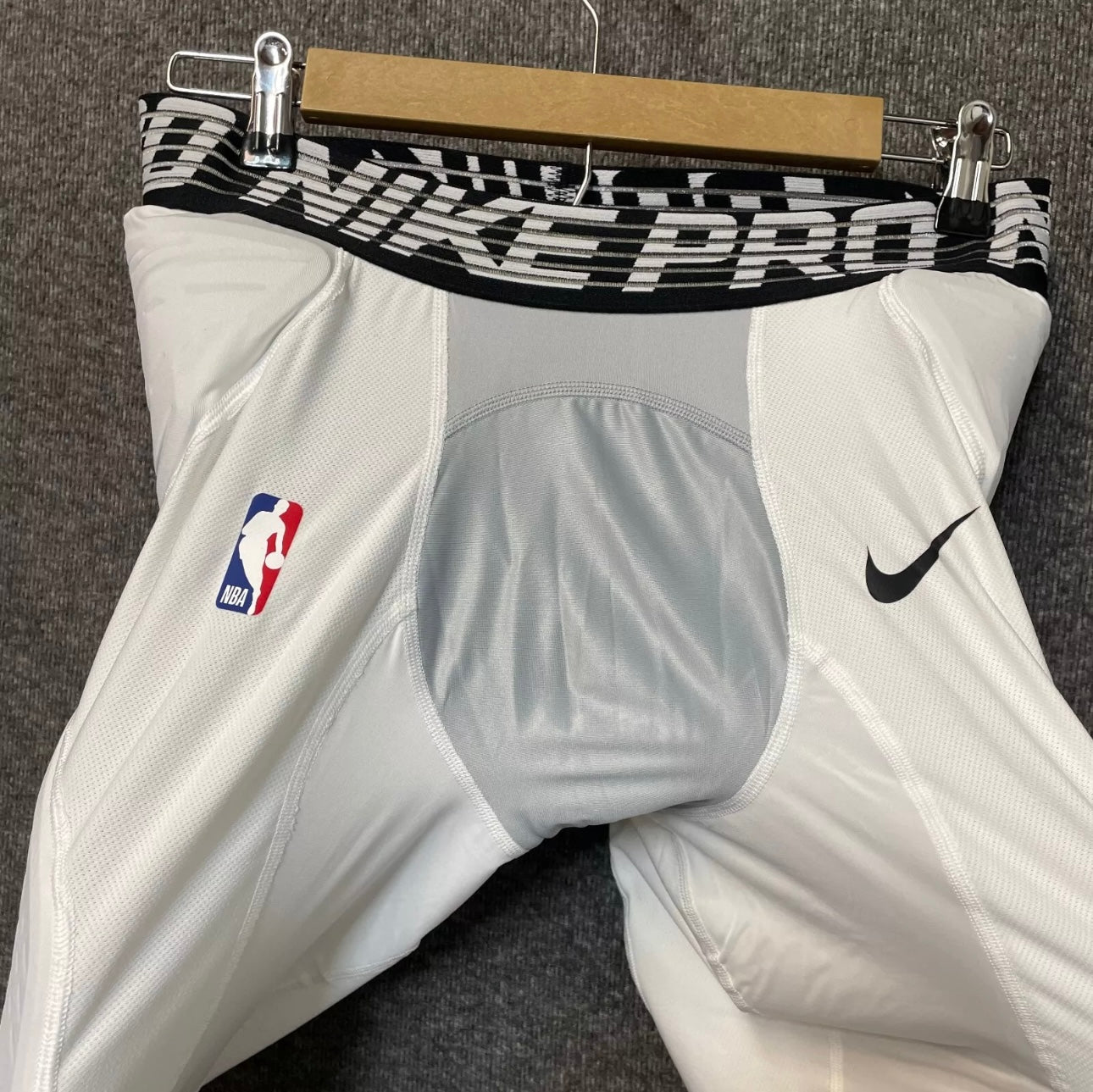 Nike NBA Basketball Player Hyperstrong Padded Training Short XLT 881966-100 NWT